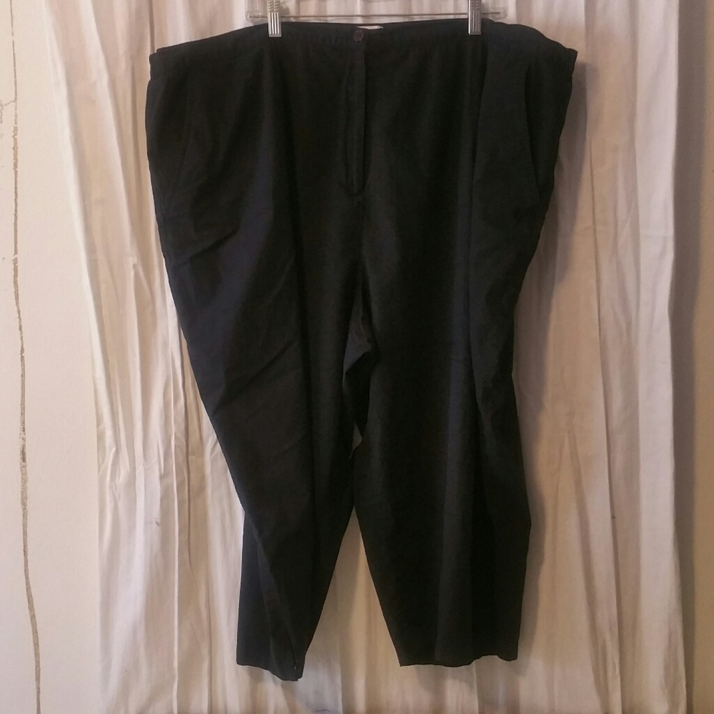 Black cotton capris, 32W